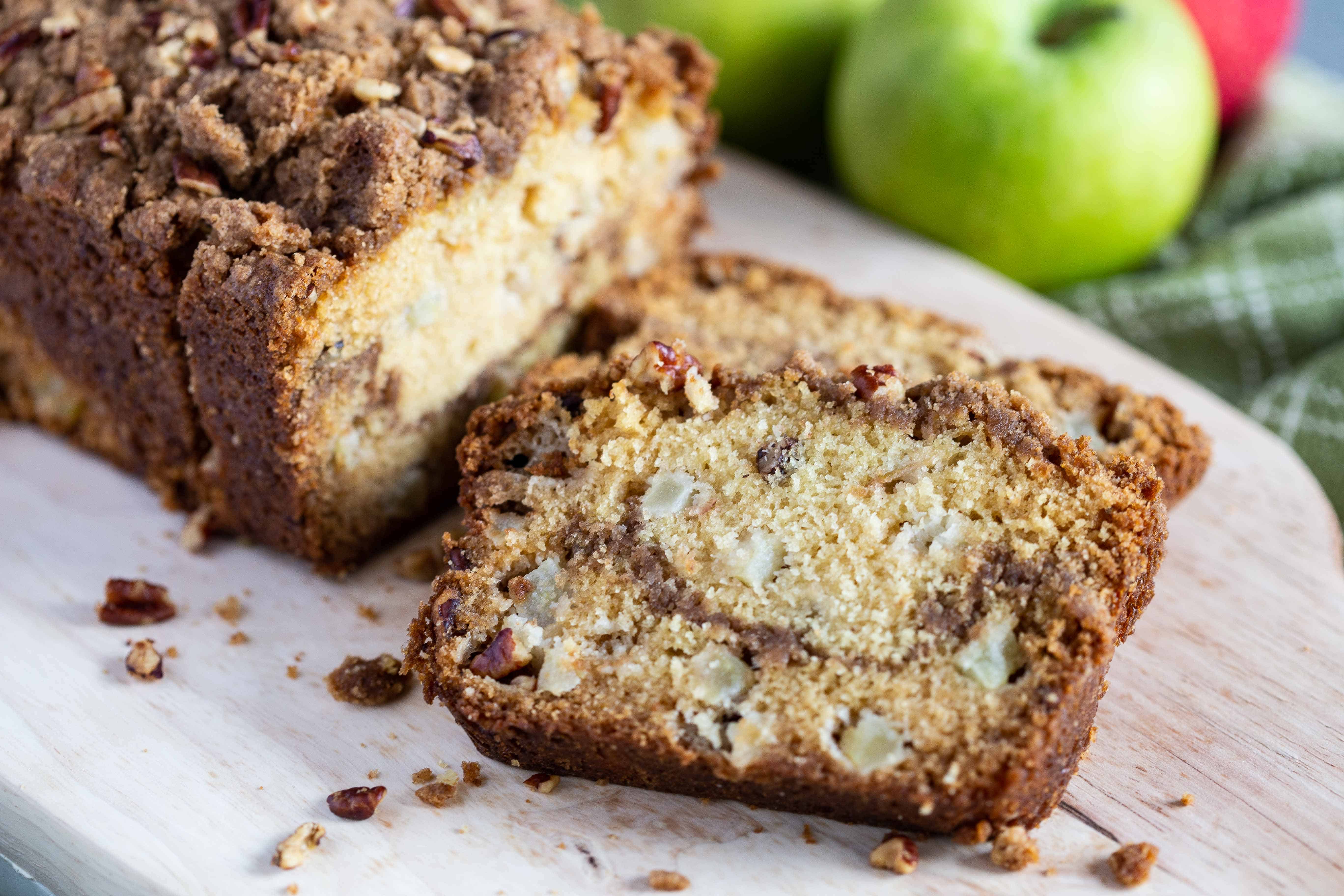 Cinnamon Streusel Apple Bread