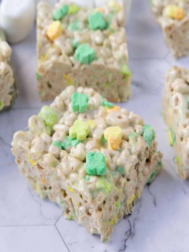 How to Make Lucky Charms Marshmallow Treats
