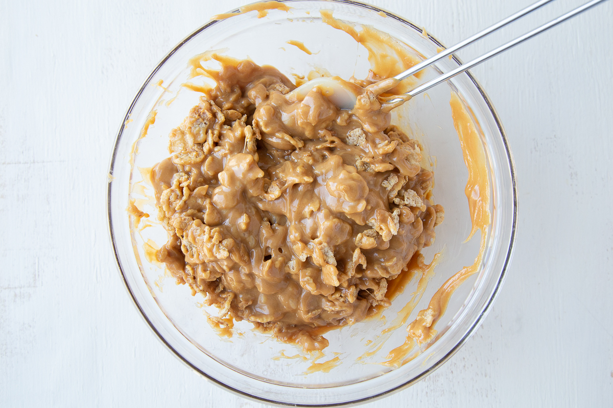 special K bar mixture in a glass bowl with a spatula