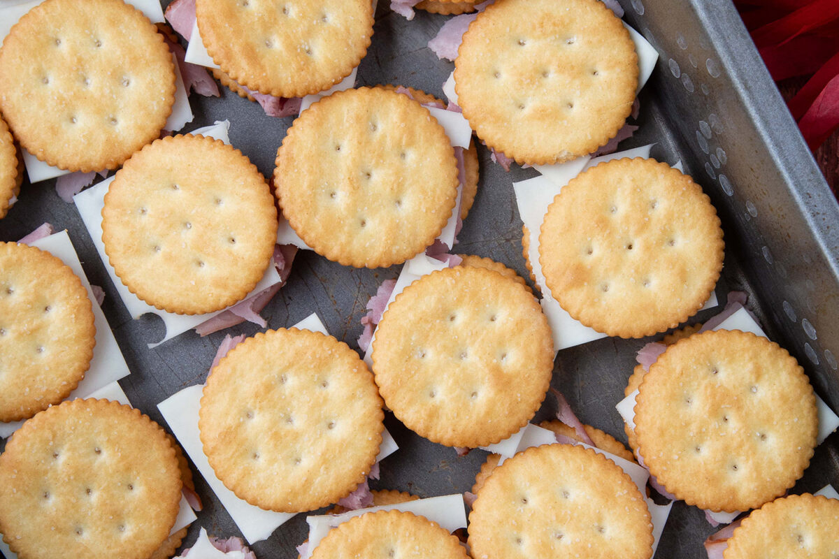 ritz cracker sandwiches in a 13x9 inch pan