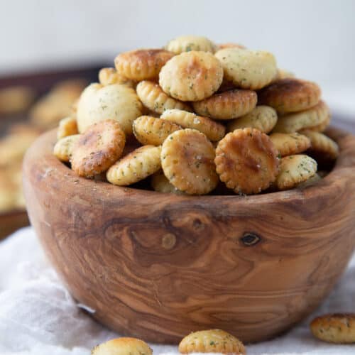 ranch oyster crackers in a wooden bowl.