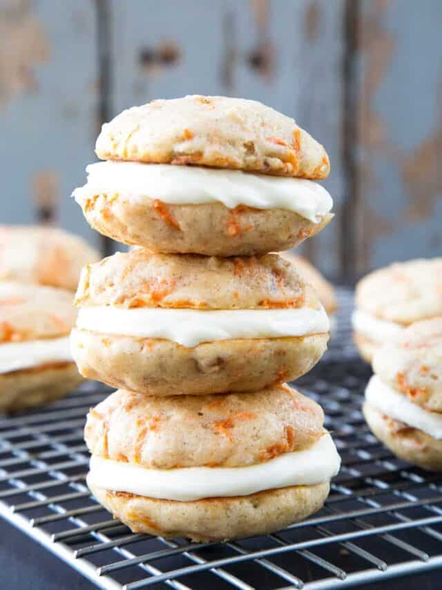 How to Make Carrot Cake Whoopie Pies