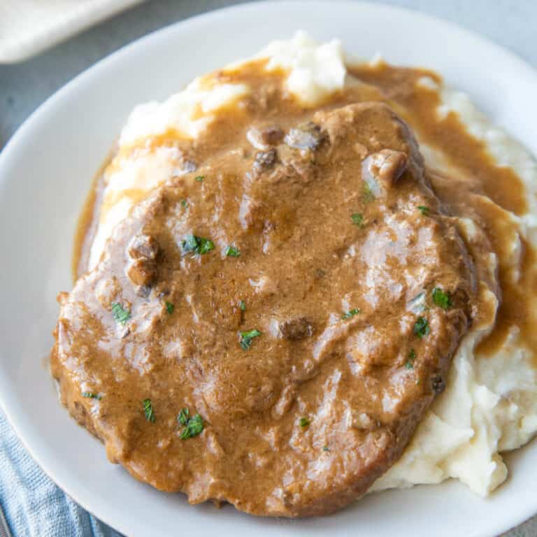 Crockpot Cube Steak (5 Ingredients)